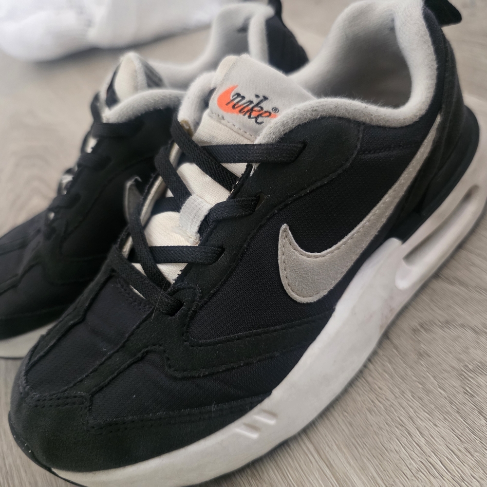 **SOLD** Nike Kids Black Sneakers